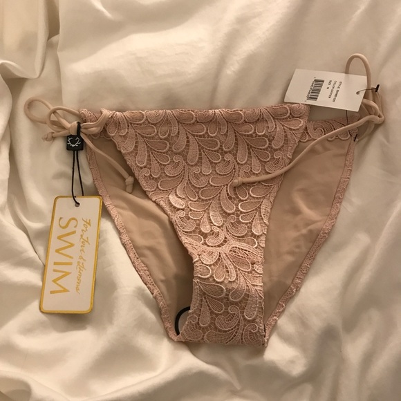 For love and lemons bikini bottom - Picture 2 of 4